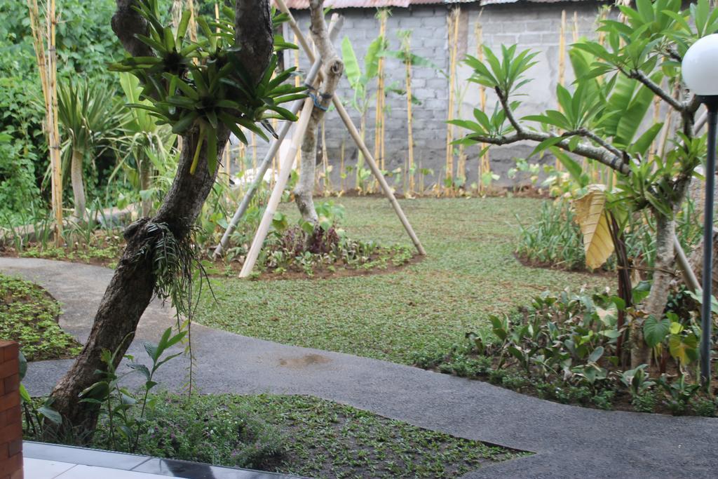 Ayu Bungalow 2 Ubud Buitenkant foto
